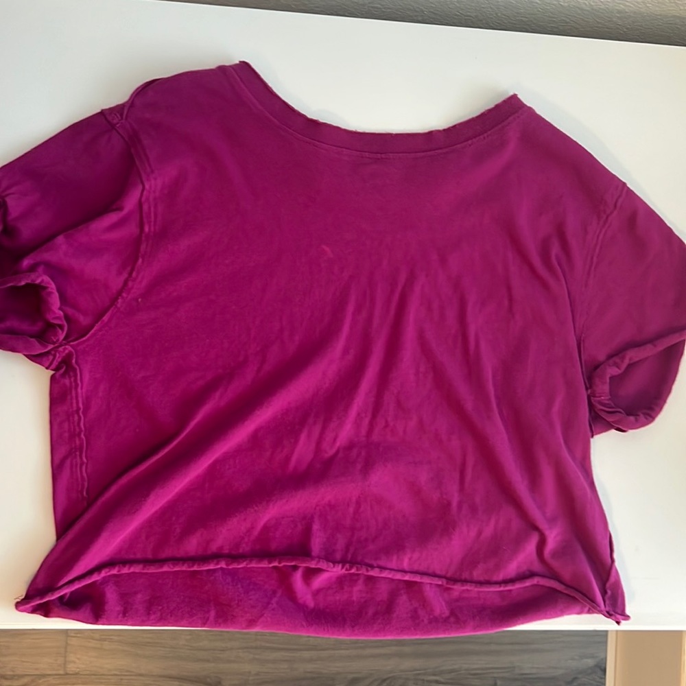 purple cropped top